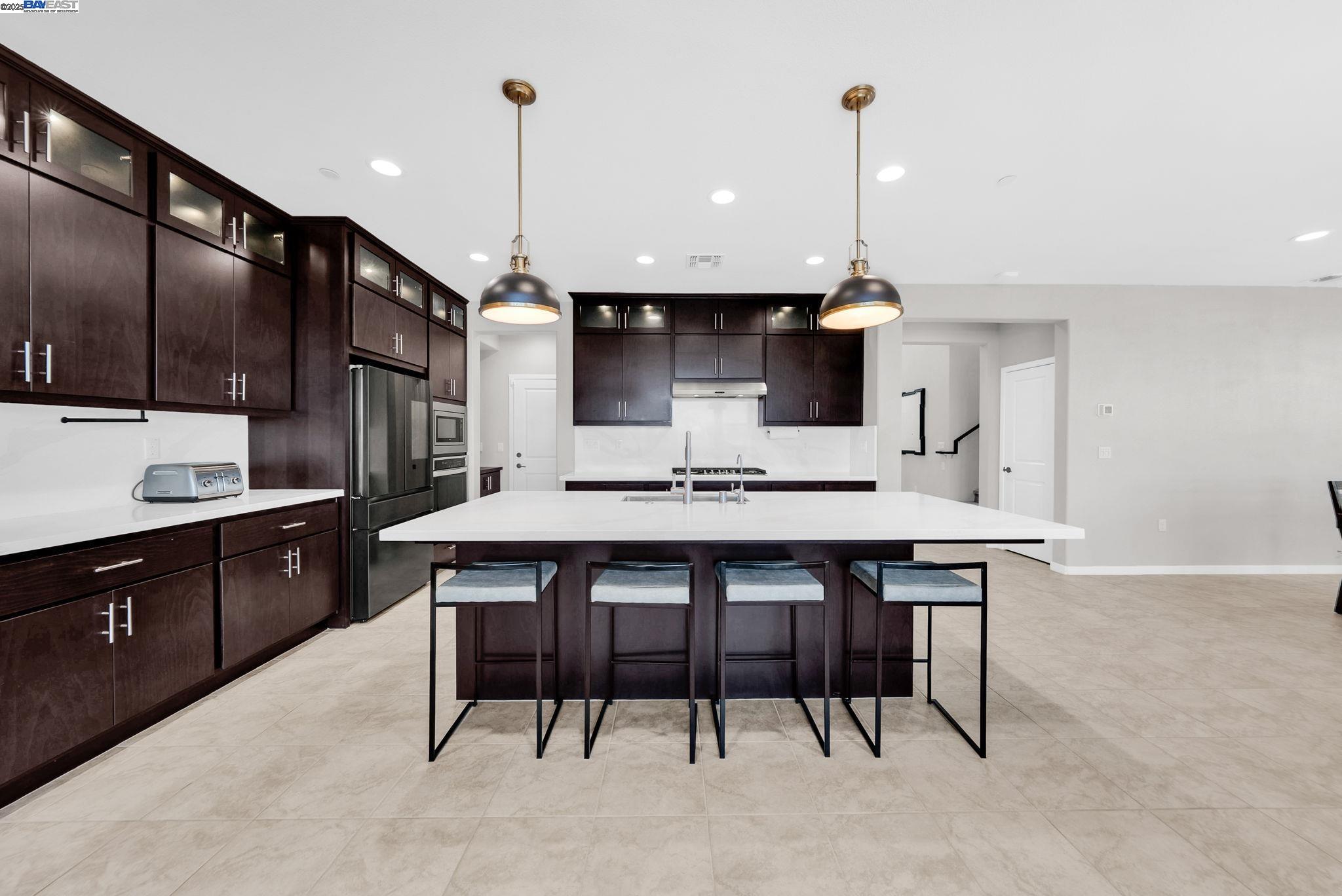 Detail Gallery Image 13 of 60 For 2859 Wylin Blvd, Lathrop,  CA 95330 - 5 Beds | 4/1 Baths