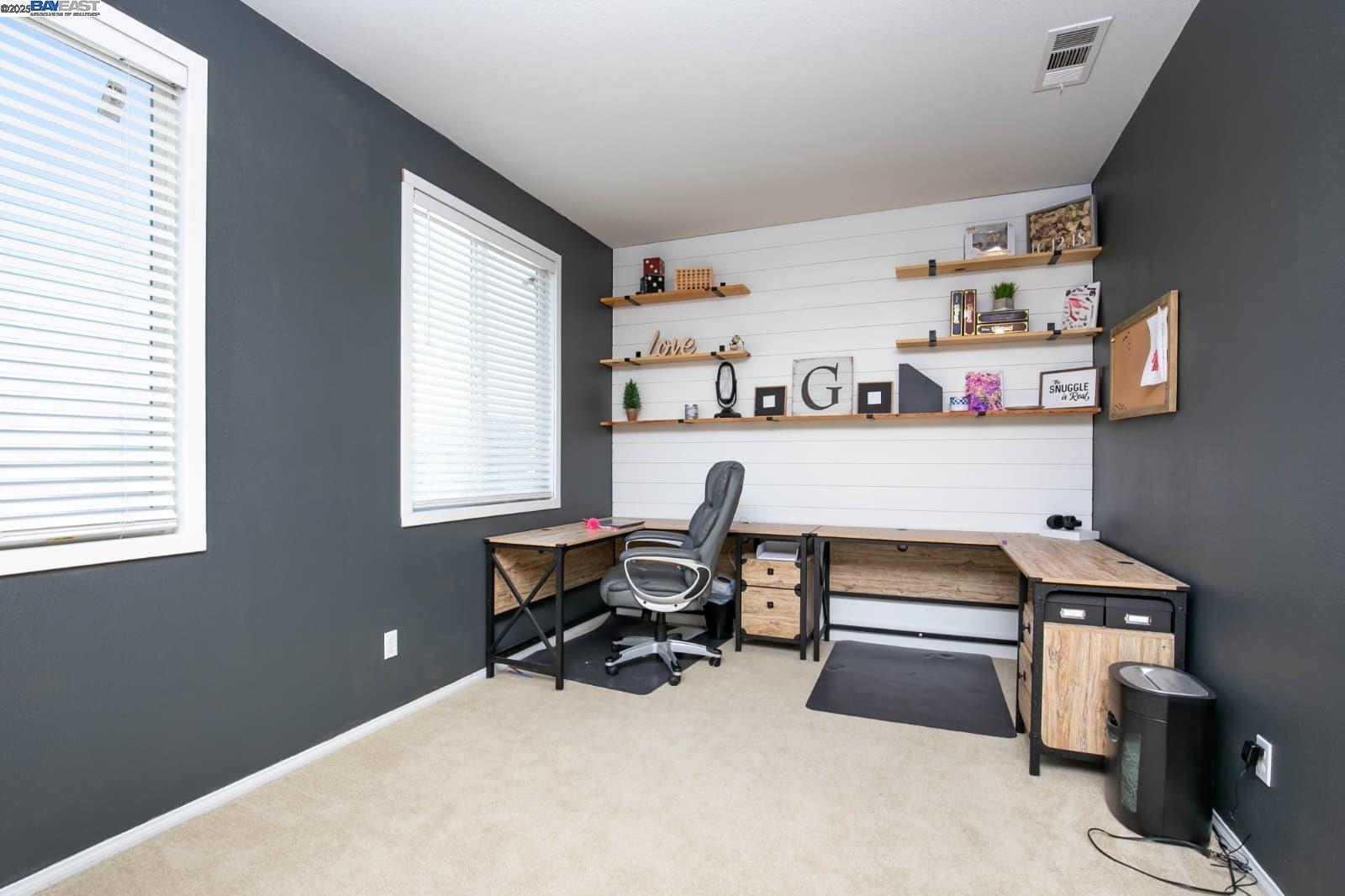 Detail Gallery Image 13 of 16 For 44927 Normandy Ln, Lancaster,  CA 93534 - 3 Beds | 3 Baths