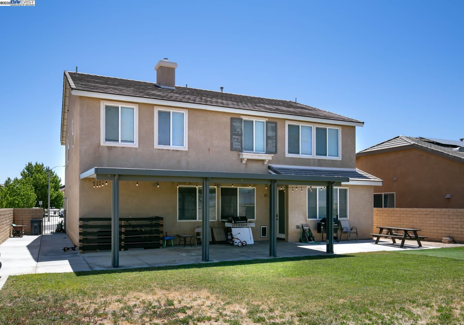 Detail Gallery Image 16 of 16 For 44927 Normandy Ln, Lancaster,  CA 93534 - 3 Beds | 3 Baths