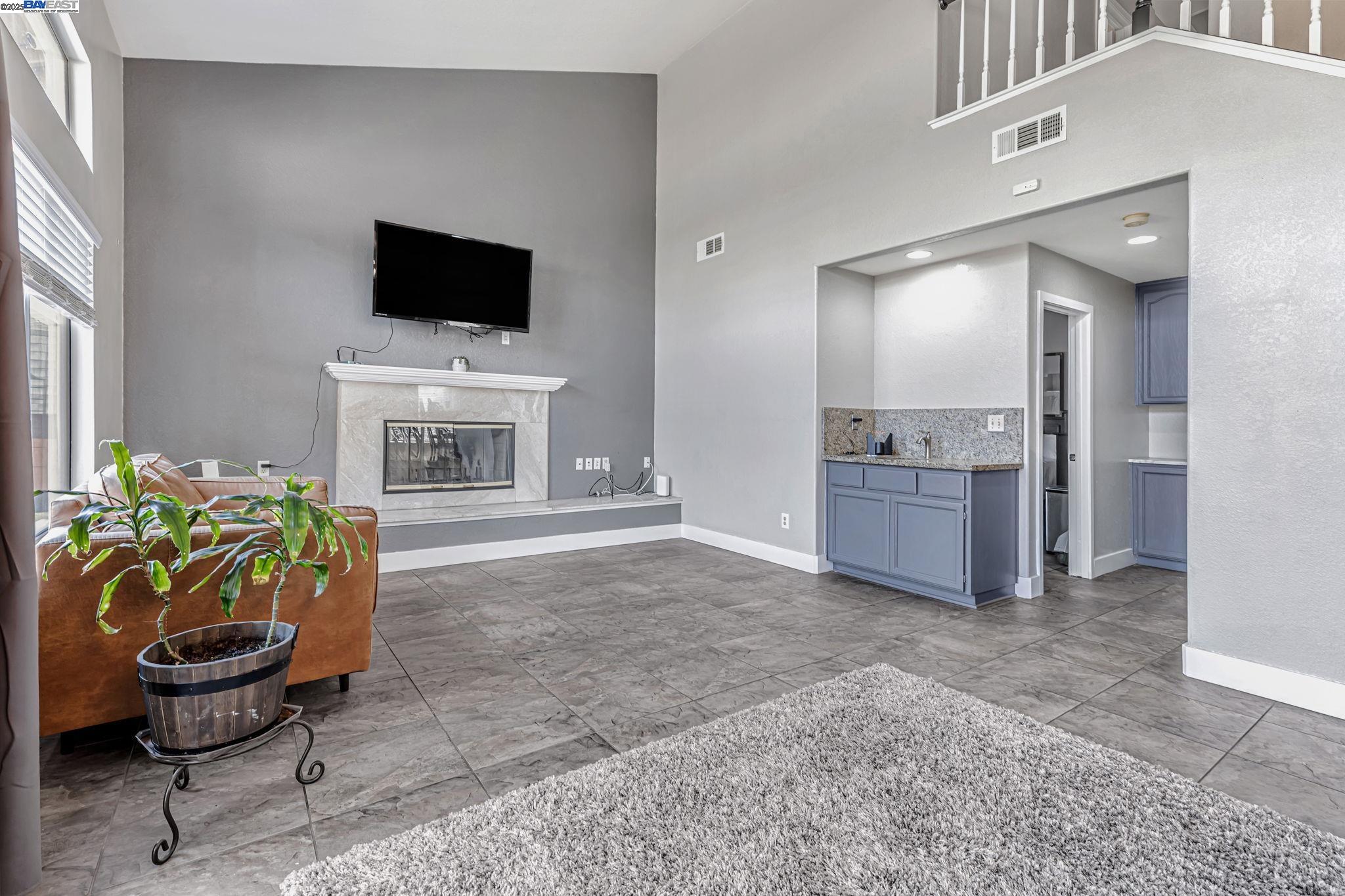 Detail Gallery Image 15 of 51 For 639 Eaker Ct, Antioch,  CA 94509 - 3 Beds | 3 Baths