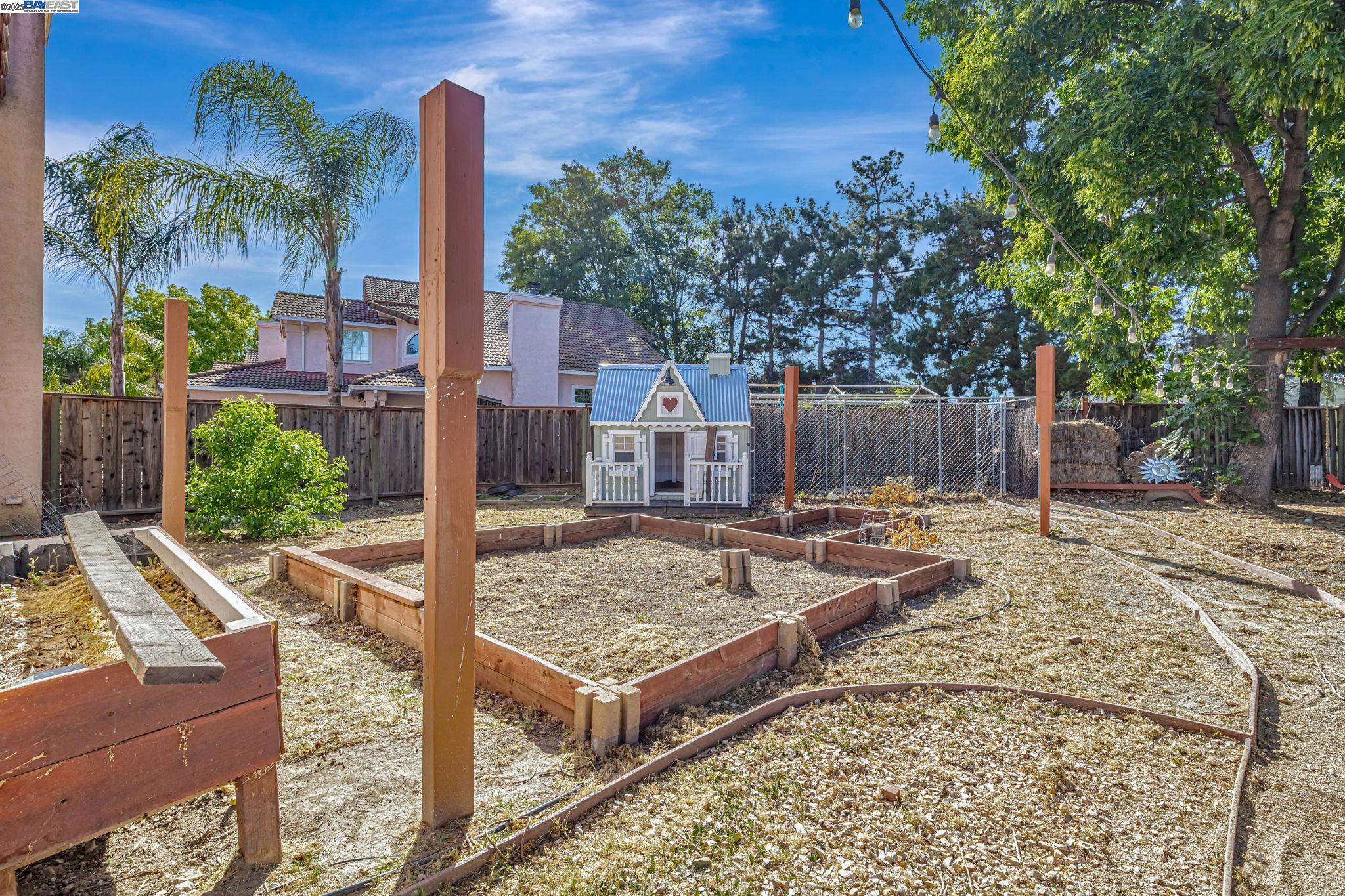 Detail Gallery Image 36 of 51 For 639 Eaker Ct, Antioch,  CA 94509 - 3 Beds | 3 Baths
