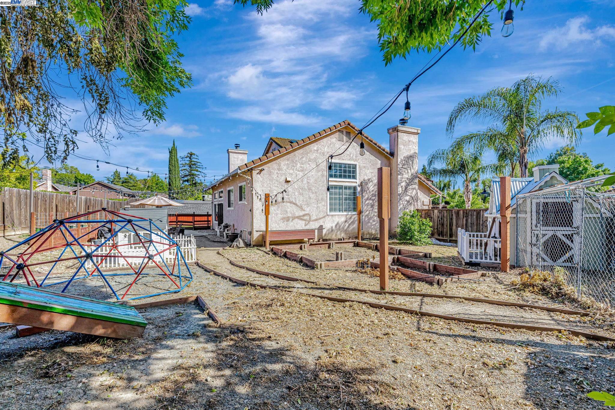 Detail Gallery Image 38 of 51 For 639 Eaker Ct, Antioch,  CA 94509 - 3 Beds | 3 Baths