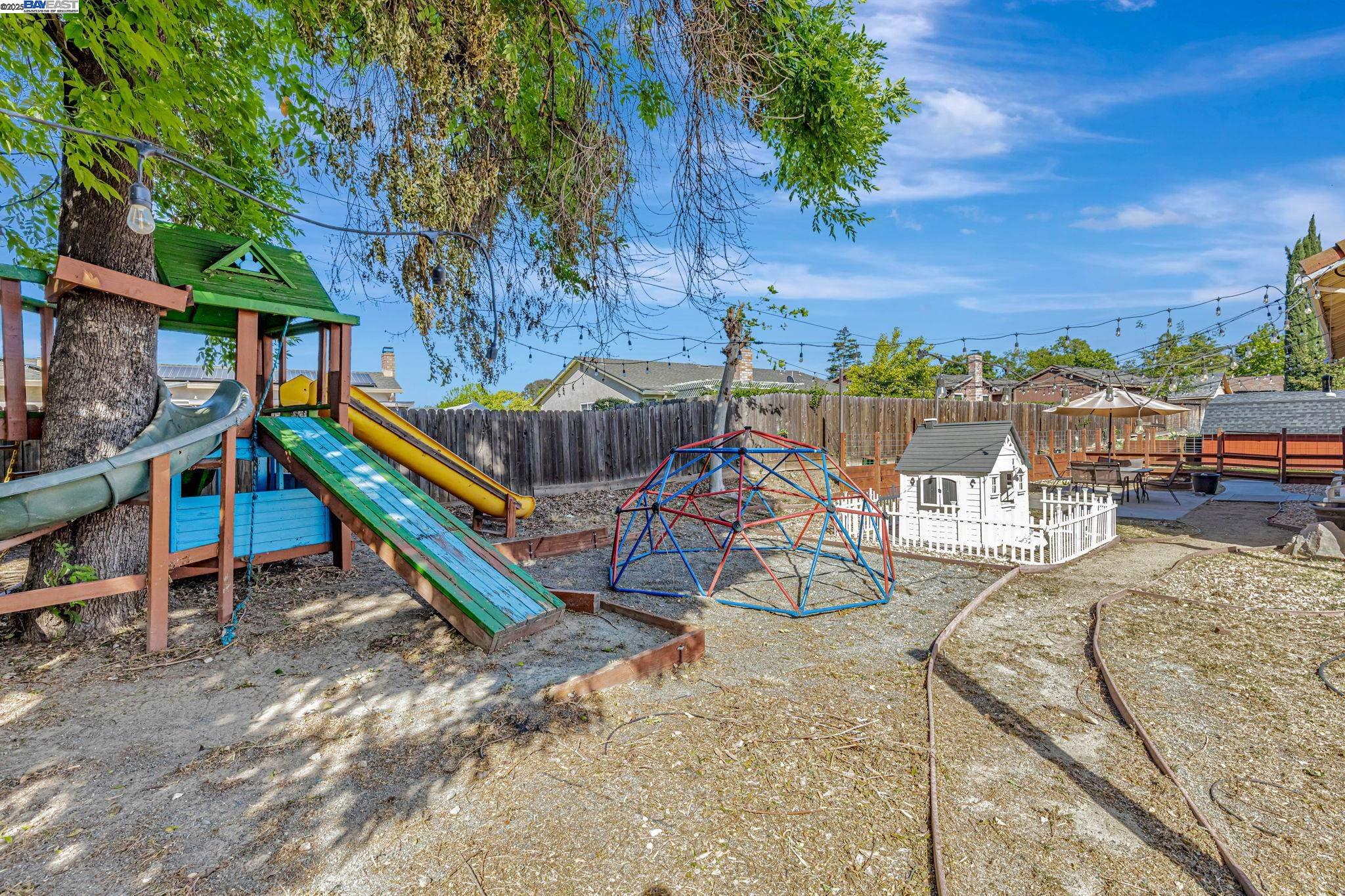 Detail Gallery Image 39 of 51 For 639 Eaker Ct, Antioch,  CA 94509 - 3 Beds | 3 Baths