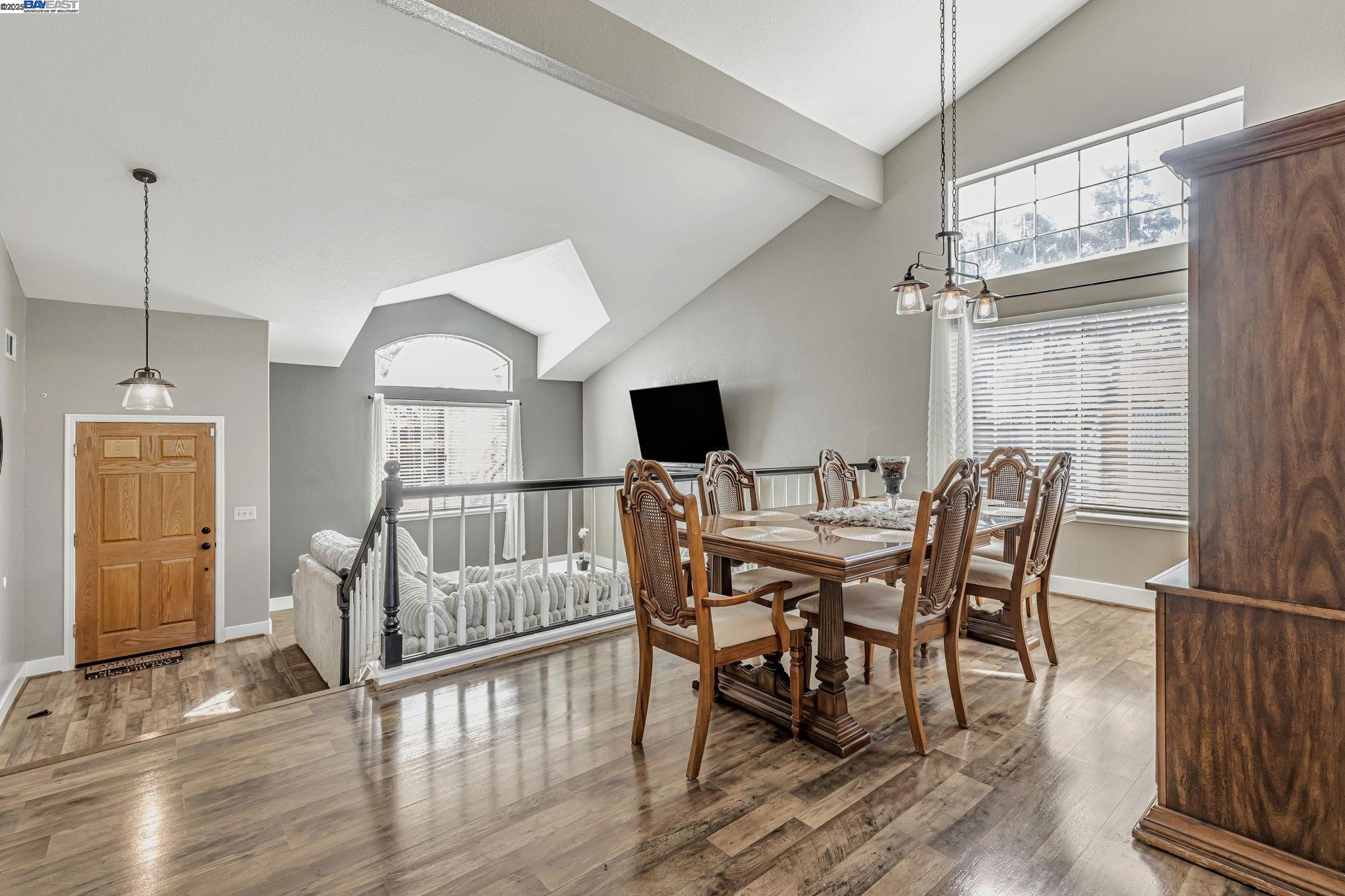 Detail Gallery Image 7 of 51 For 639 Eaker Ct, Antioch,  CA 94509 - 3 Beds | 3 Baths
