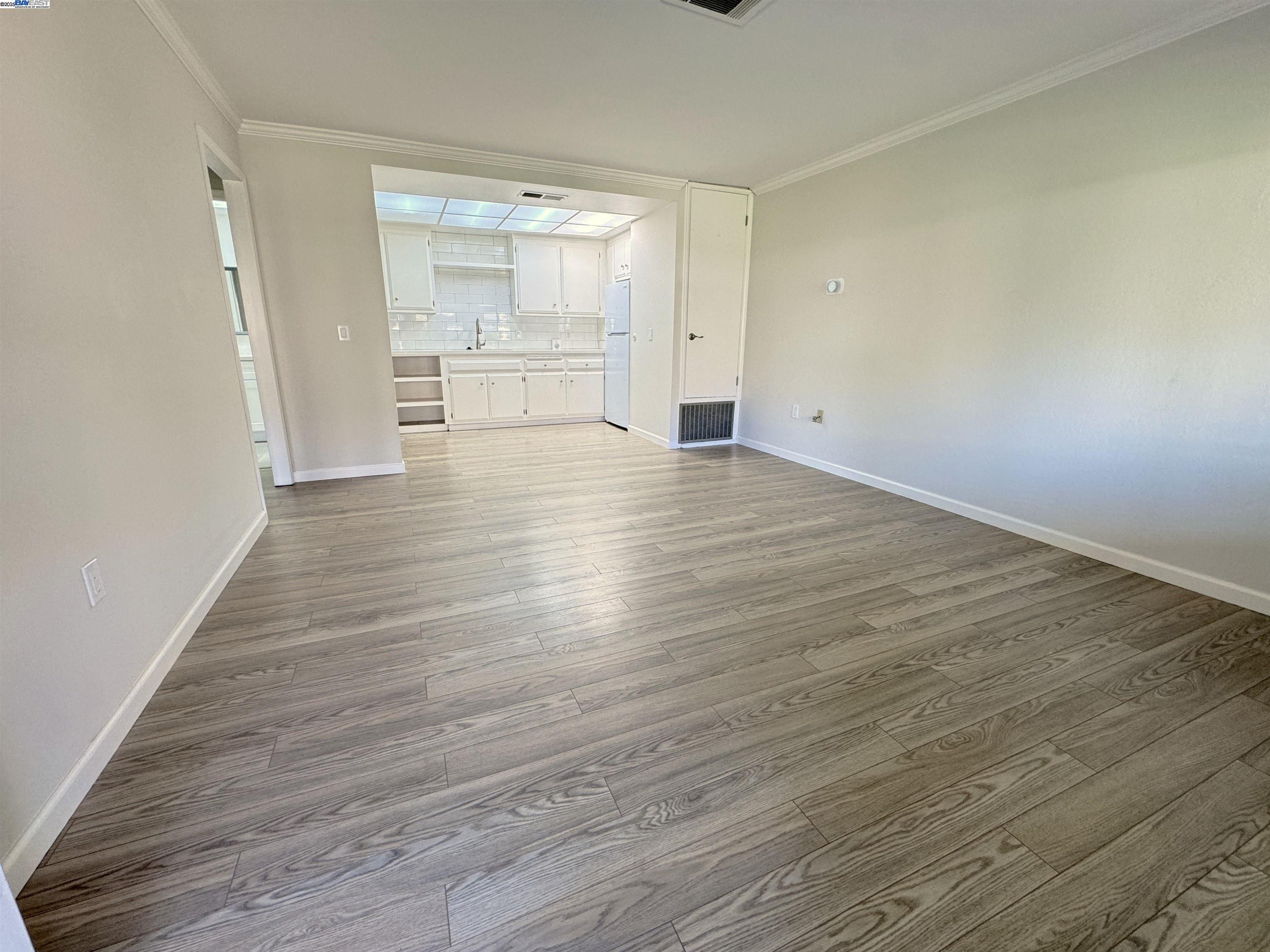 Photo #2: 41105343 Listing 