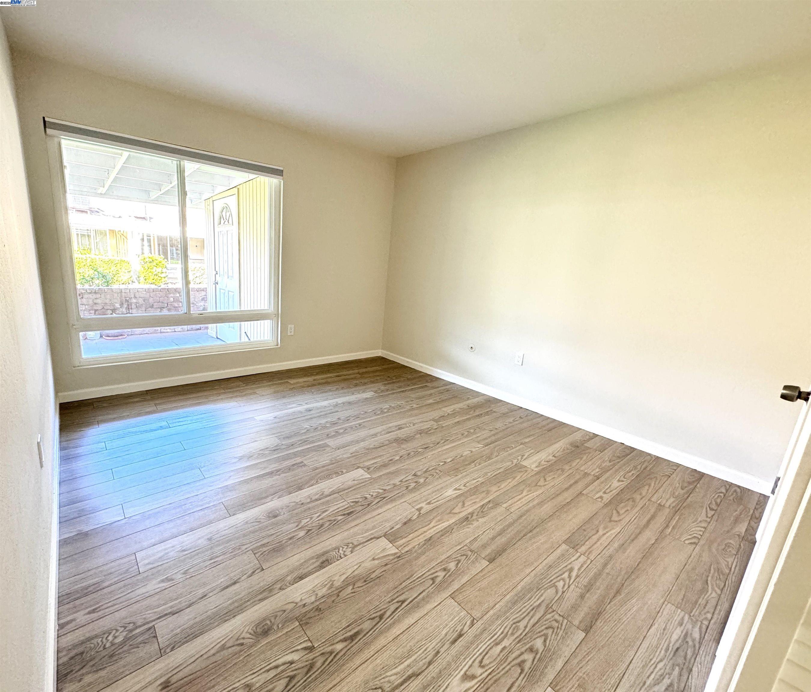 Photo #8: 41105343 Listing: Photo #8