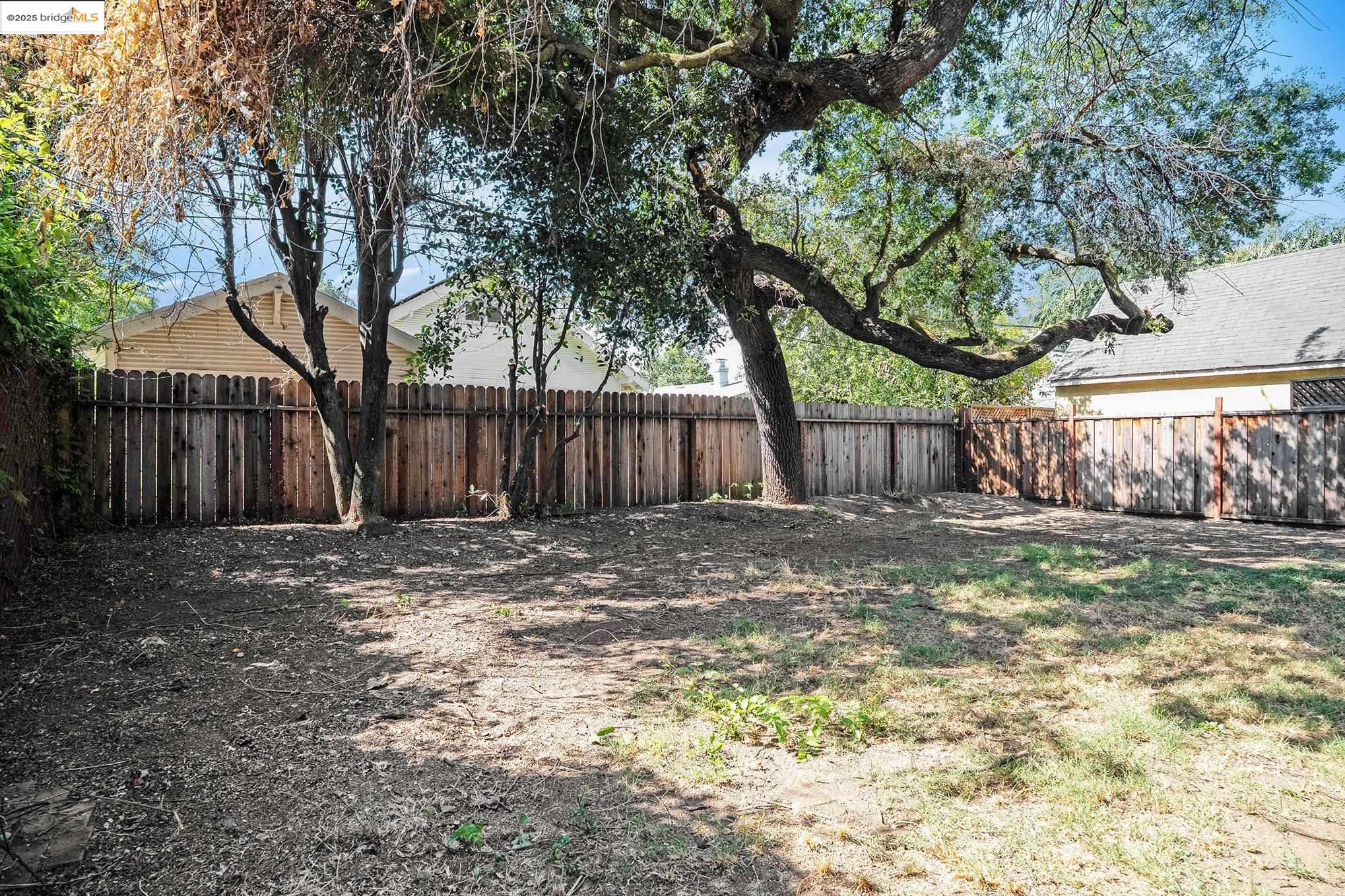Detail Gallery Image 24 of 29 For 1226 W Elm Street, Stockton,  CA 95203-1631 - 2 Beds | 1 Baths