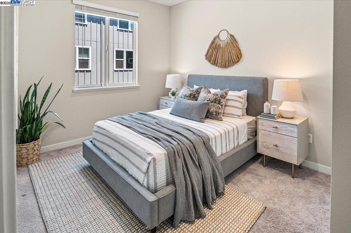Detail Gallery Image 27 of 42 For 1726 17th St, Oakland,  CA 94607 - 3 Beds | 3 Baths