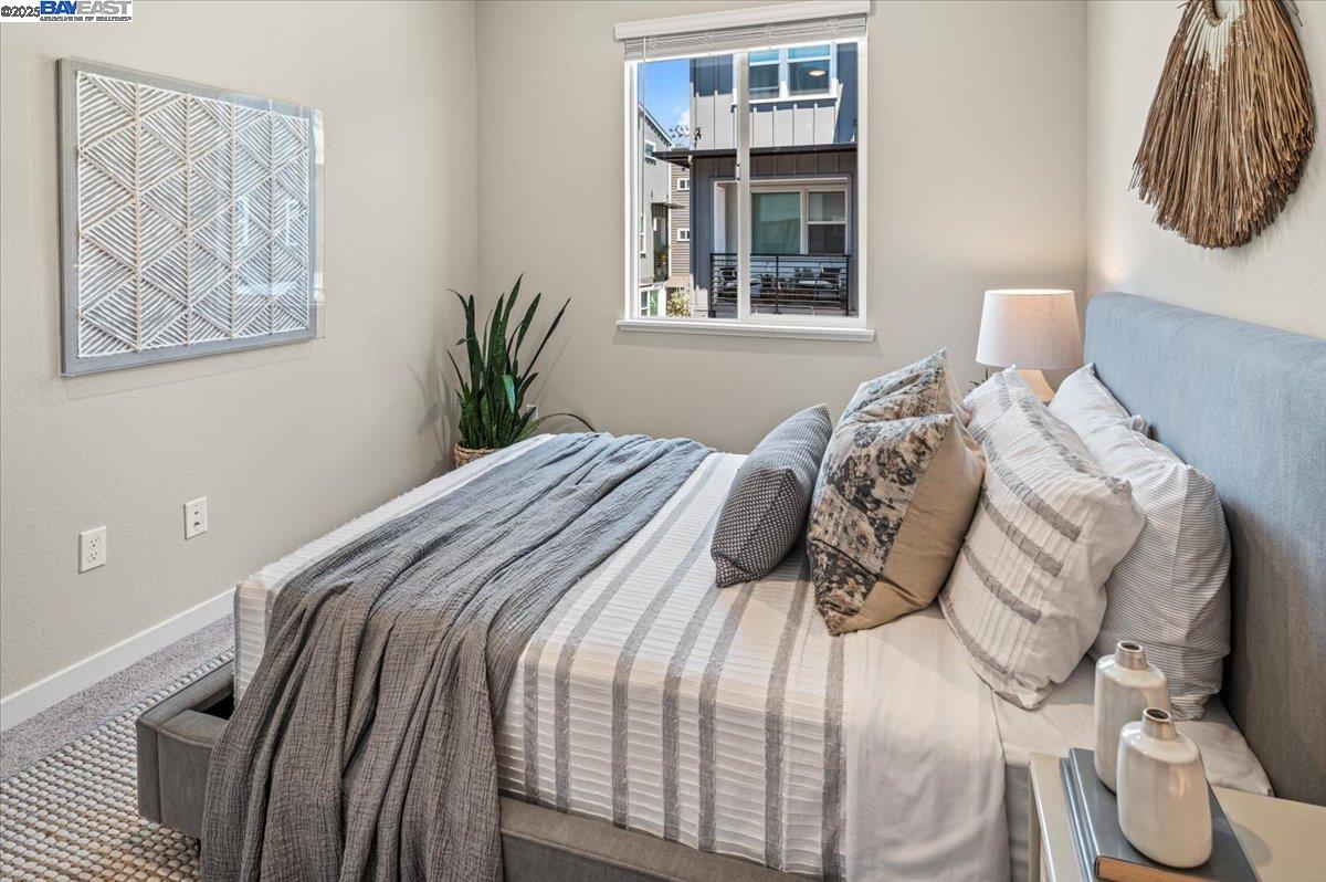 Detail Gallery Image 29 of 42 For 1726 17th St, Oakland,  CA 94607 - 3 Beds | 3 Baths