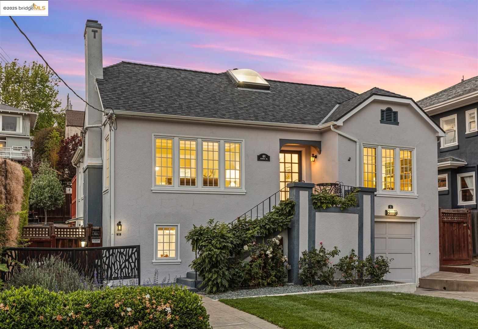 Detail Gallery Image 2 of 57 For 61 Wildwood Ave, Piedmont,  CA 94610 - 6 Beds | 4/1 Baths