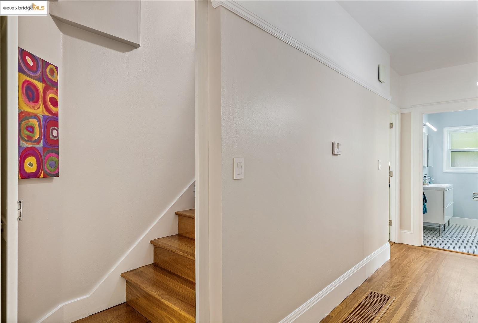 Detail Gallery Image 16 of 57 For 61 Wildwood Ave, Piedmont,  CA 94610 - 6 Beds | 4/1 Baths