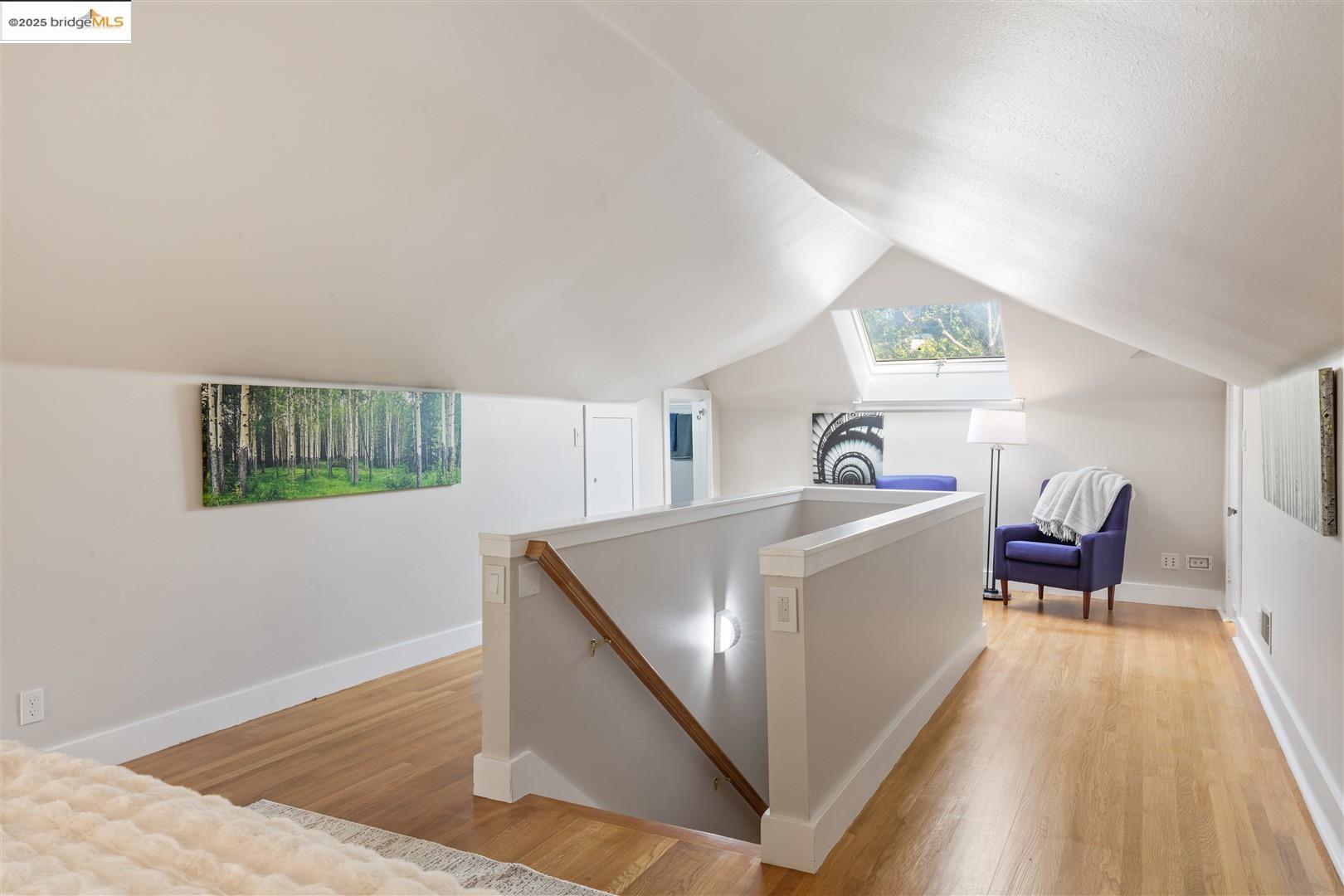 Detail Gallery Image 18 of 57 For 61 Wildwood Ave, Piedmont,  CA 94610 - 6 Beds | 4/1 Baths