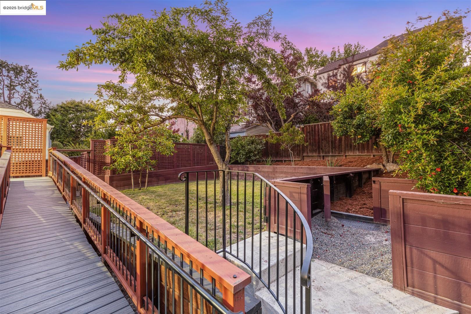 Detail Gallery Image 41 of 57 For 61 Wildwood Ave, Piedmont,  CA 94610 - 6 Beds | 4/1 Baths