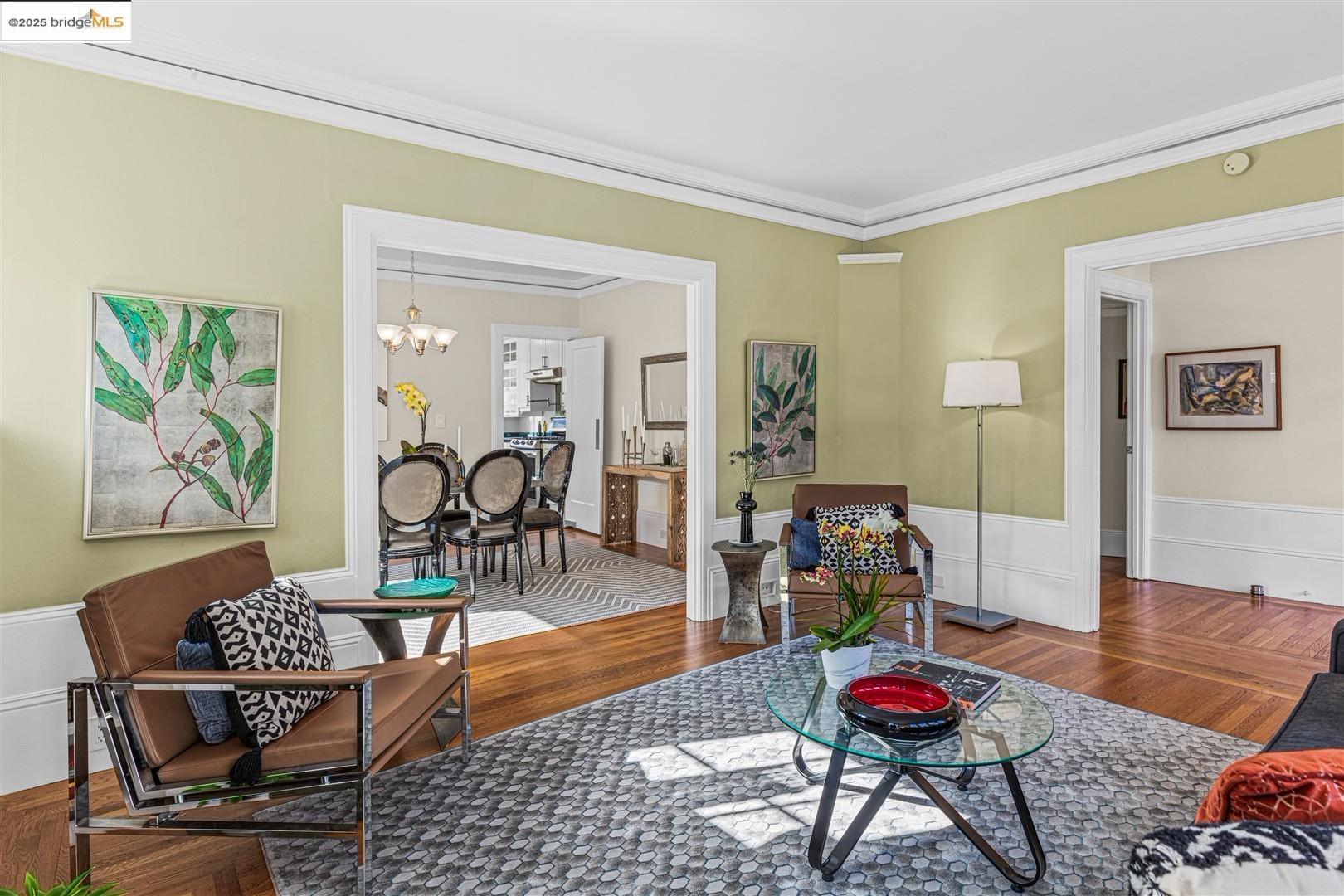 Detail Gallery Image 6 of 57 For 61 Wildwood Ave, Piedmont,  CA 94610 - 6 Beds | 4/1 Baths