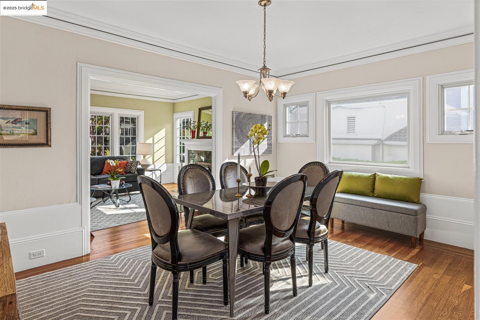 Detail Gallery Image 7 of 57 For 61 Wildwood Ave, Piedmont,  CA 94610 - 6 Beds | 4/1 Baths