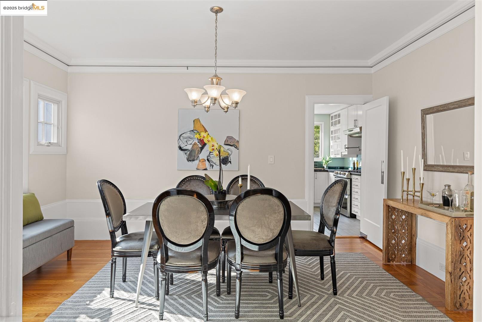 Detail Gallery Image 8 of 57 For 61 Wildwood Ave, Piedmont,  CA 94610 - 6 Beds | 4/1 Baths