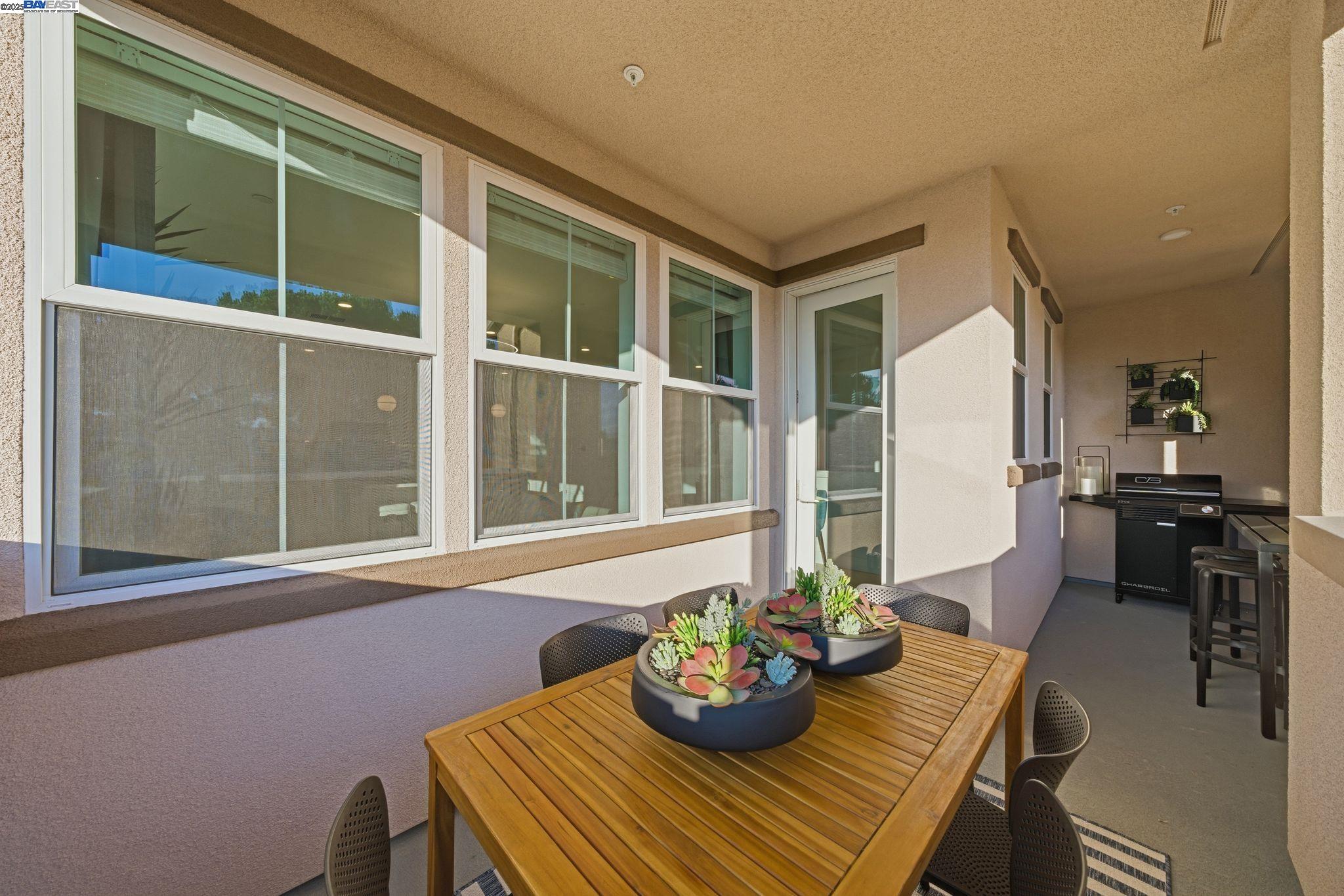 Detail Gallery Image 15 of 23 For 4898 Las Positas Road, Livermore,  CA 94551 - 2 Beds | 2/1 Baths