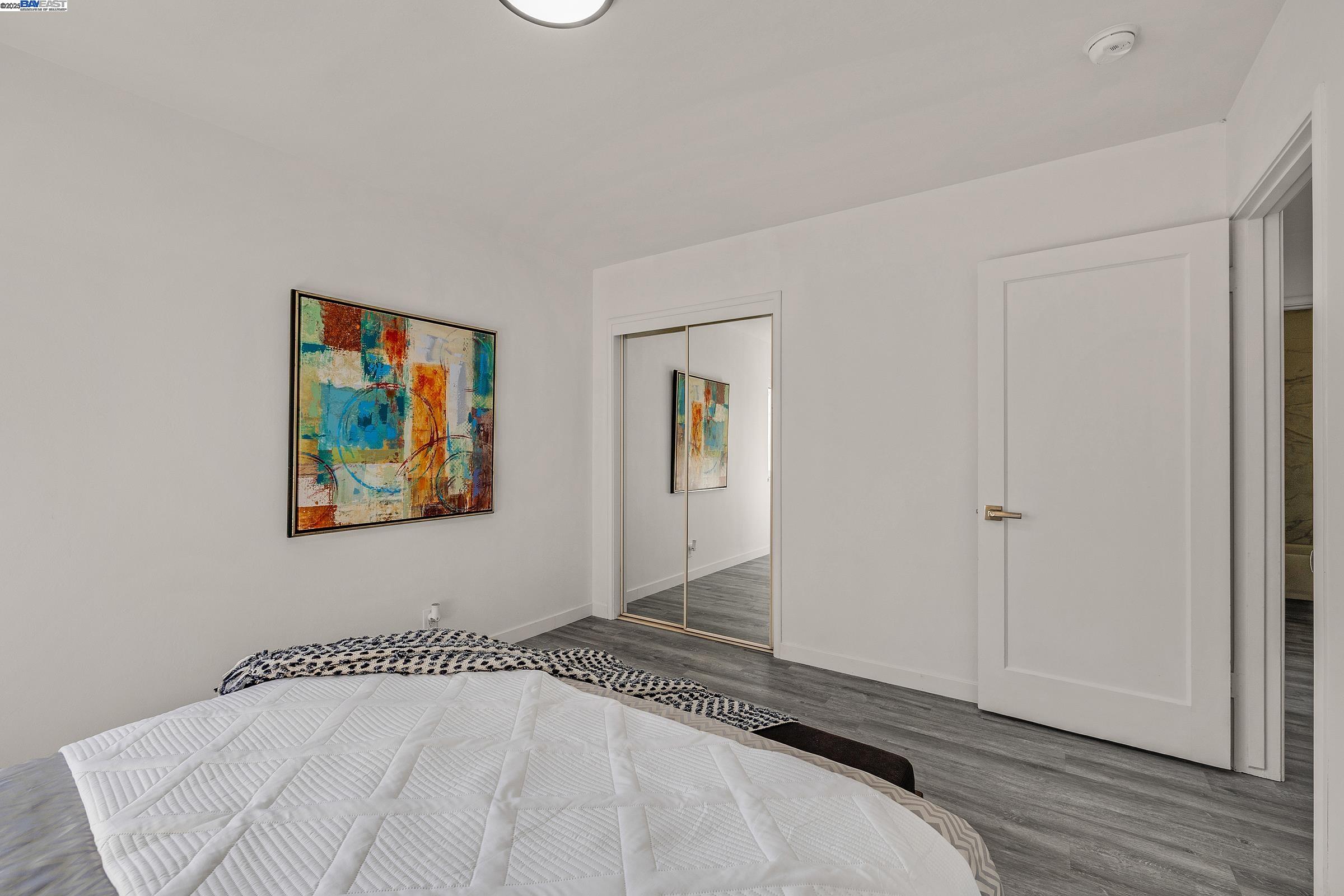 Detail Gallery Image 23 of 33 For 19077 Gliddon St, Castro Valley,  CA 94546 - 3 Beds | 1 Baths