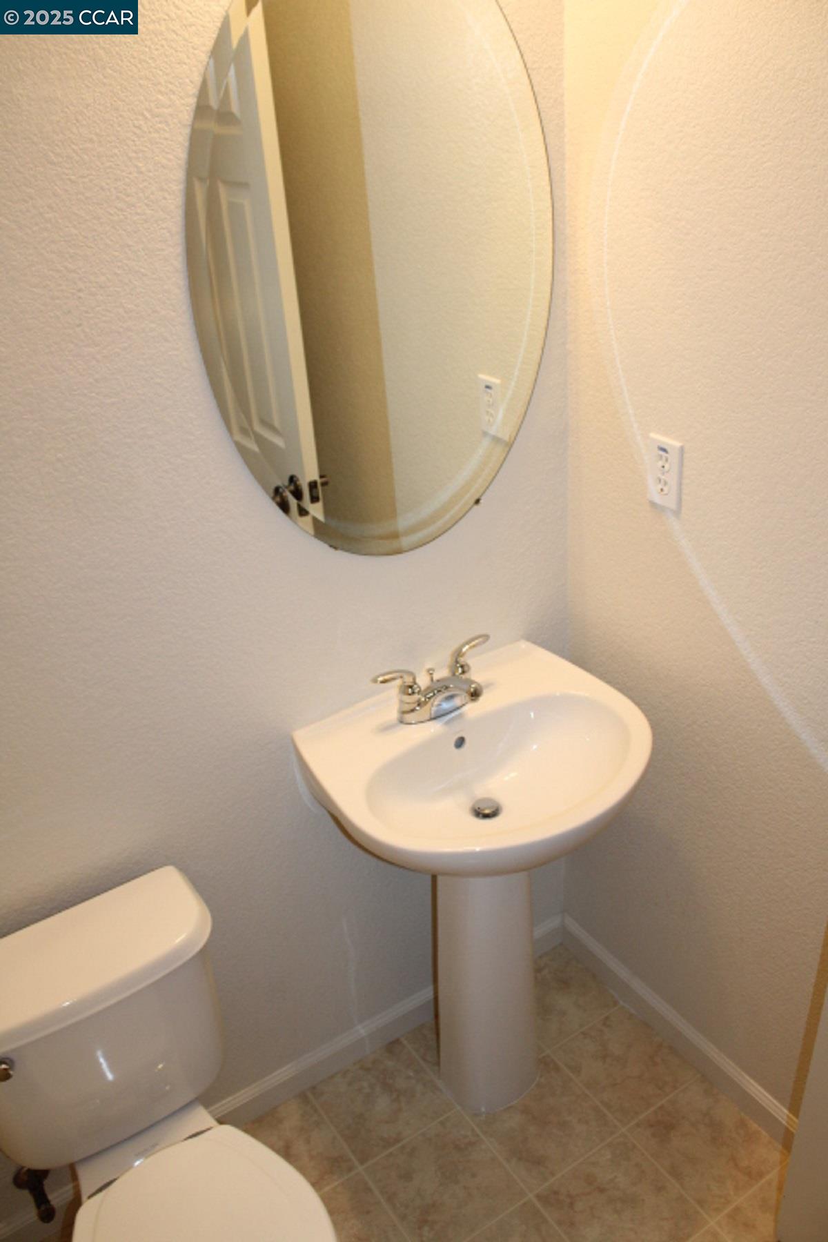 Detail Gallery Image 10 of 25 For 2027 Tsushima St, Hercules,  CA 94547 - 3 Beds | 3/1 Baths