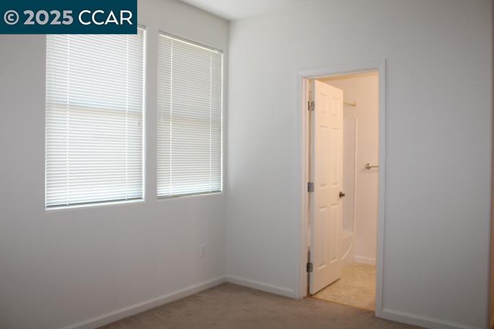 Detail Gallery Image 20 of 25 For 2027 Tsushima St, Hercules,  CA 94547 - 3 Beds | 3/1 Baths