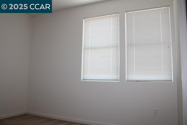 Detail Gallery Image 22 of 25 For 2027 Tsushima St, Hercules,  CA 94547 - 3 Beds | 3/1 Baths