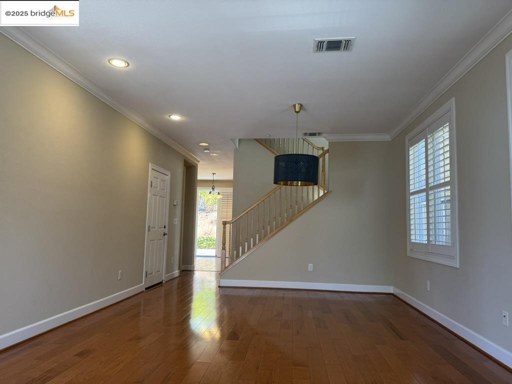 Detail Gallery Image 20 of 29 For 203 Seaview Dr, Richmond,  CA 94801 - 4 Beds | 3/1 Baths