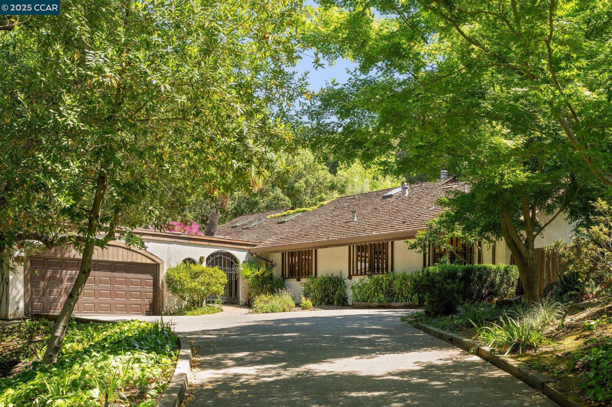 Detail Gallery Image 1 of 60 For 694 Old Jonas Hill Rd, Lafayette,  CA 94549 - 4 Beds | 3/1 Baths