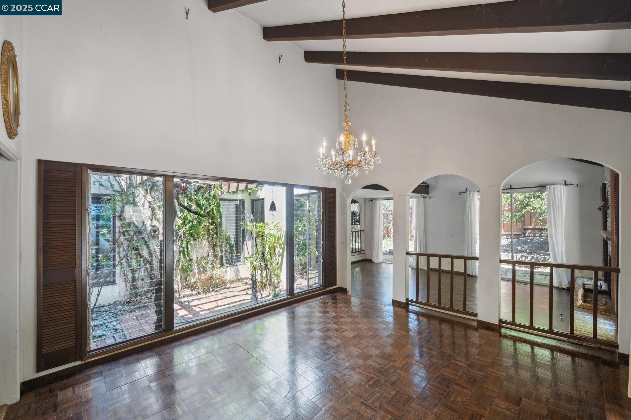 Detail Gallery Image 11 of 60 For 694 Old Jonas Hill Rd, Lafayette,  CA 94549 - 4 Beds | 3/1 Baths