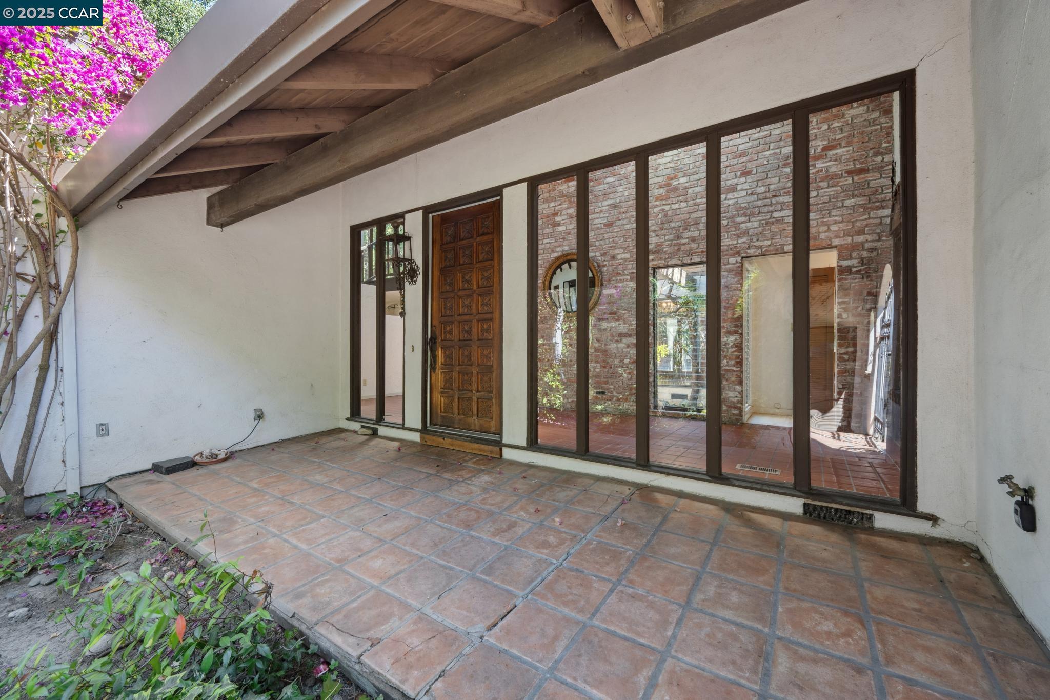 Detail Gallery Image 3 of 60 For 694 Old Jonas Hill Rd, Lafayette,  CA 94549 - 4 Beds | 3/1 Baths