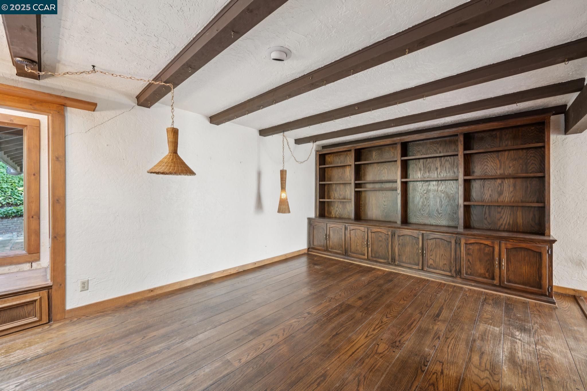 Detail Gallery Image 23 of 60 For 694 Old Jonas Hill Rd, Lafayette,  CA 94549 - 4 Beds | 3/1 Baths