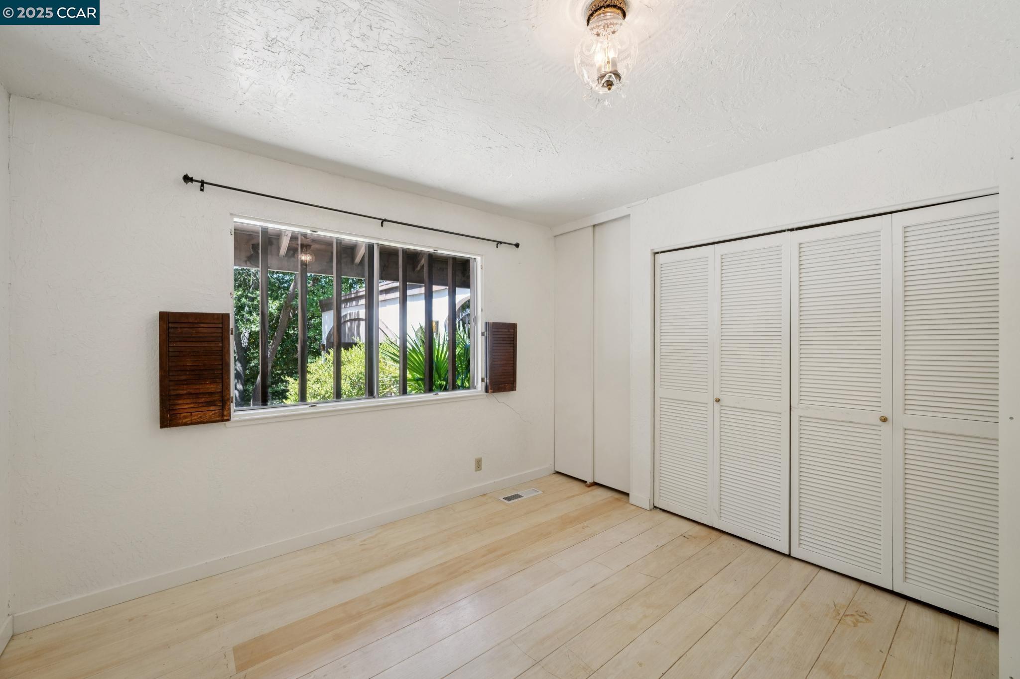 Detail Gallery Image 43 of 60 For 694 Old Jonas Hill Rd, Lafayette,  CA 94549 - 4 Beds | 3/1 Baths