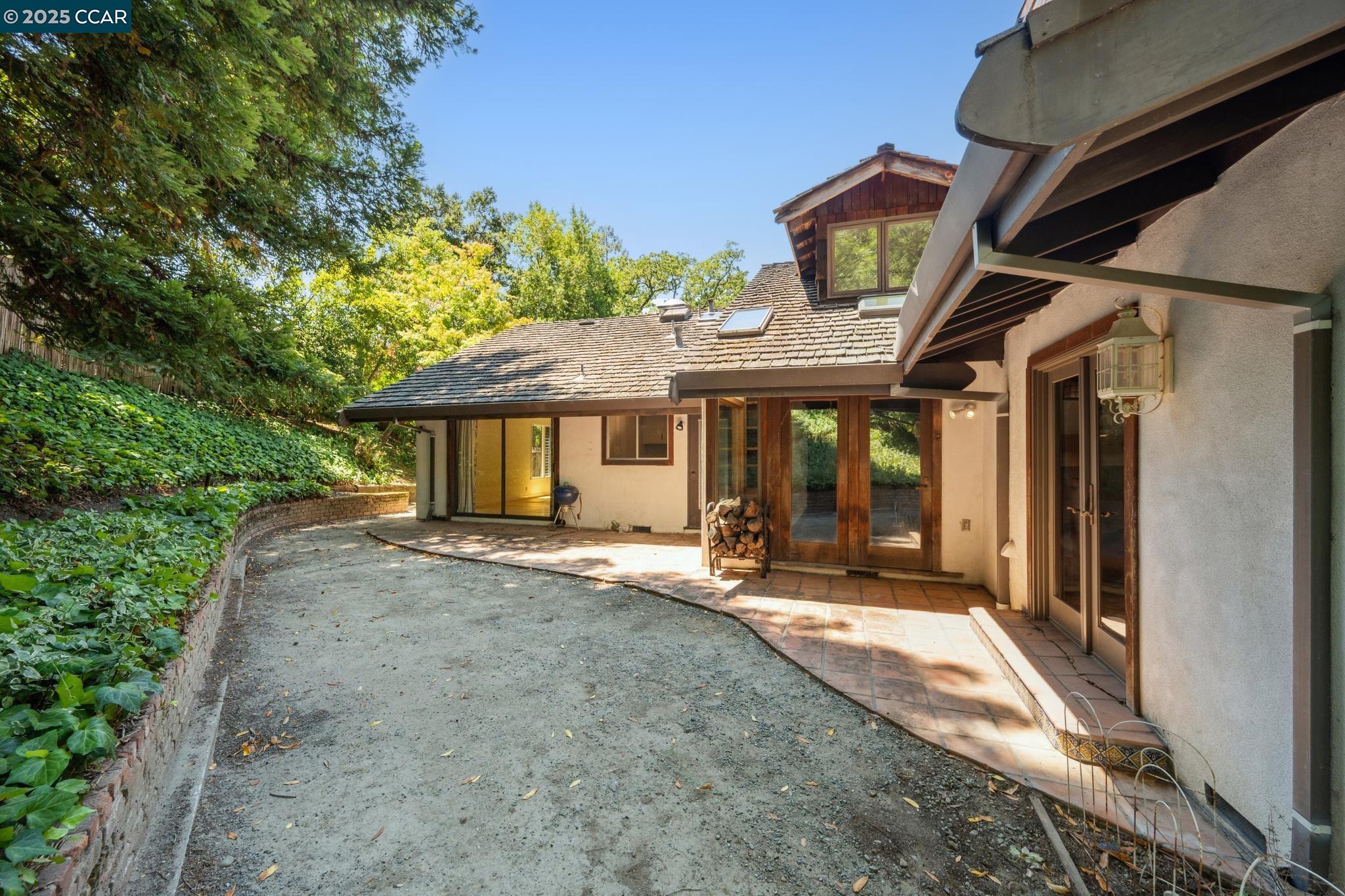 Detail Gallery Image 54 of 60 For 694 Old Jonas Hill Rd, Lafayette,  CA 94549 - 4 Beds | 3/1 Baths