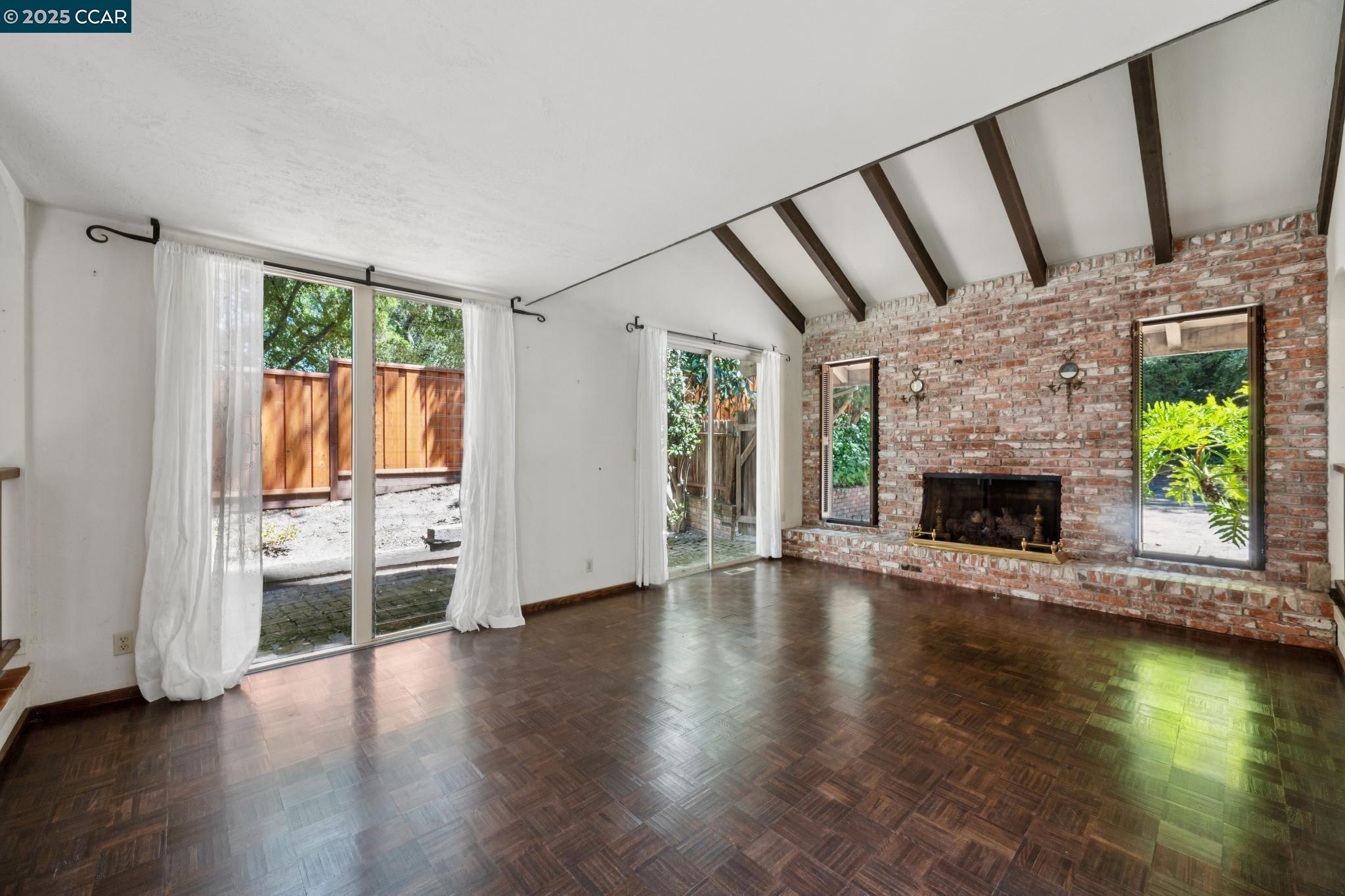 Detail Gallery Image 7 of 60 For 694 Old Jonas Hill Rd, Lafayette,  CA 94549 - 4 Beds | 3/1 Baths