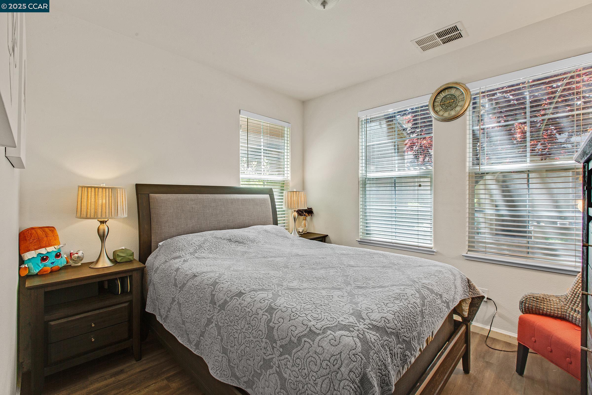 Detail Gallery Image 15 of 36 For 5349 Eagle Court, Richmond,  CA 94806 - 3 Beds | 3/1 Baths