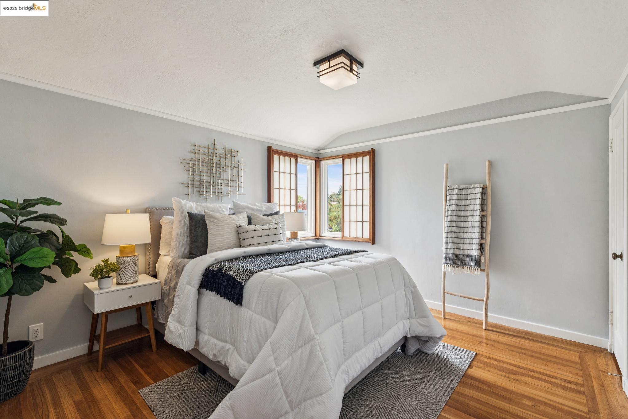 Detail Gallery Image 28 of 57 For 2416 Valley St, Berkeley,  CA 94702 - 2 Beds | 1 Baths