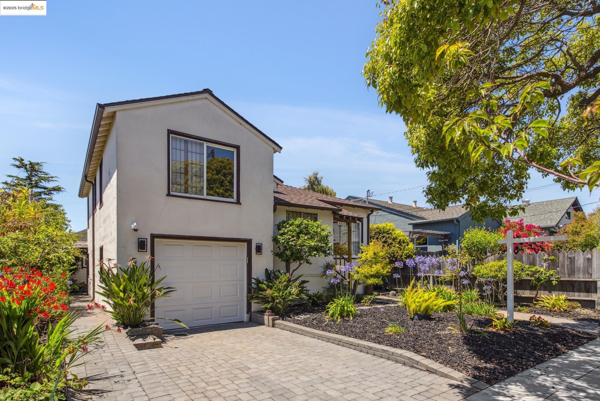 Detail Gallery Image 56 of 57 For 2416 Valley St, Berkeley,  CA 94702 - 2 Beds | 1 Baths