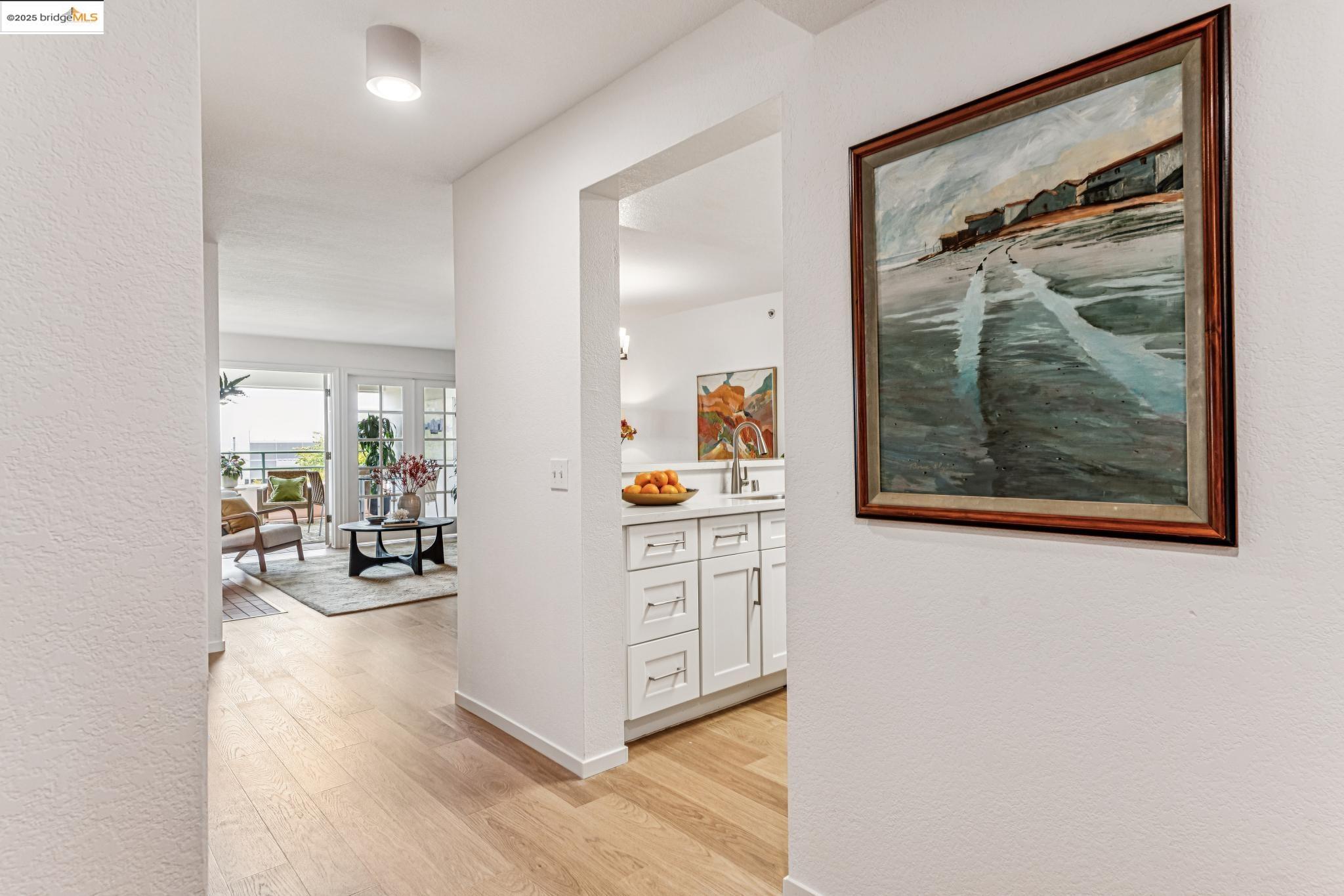 Photo #4: 41105356 Listing 