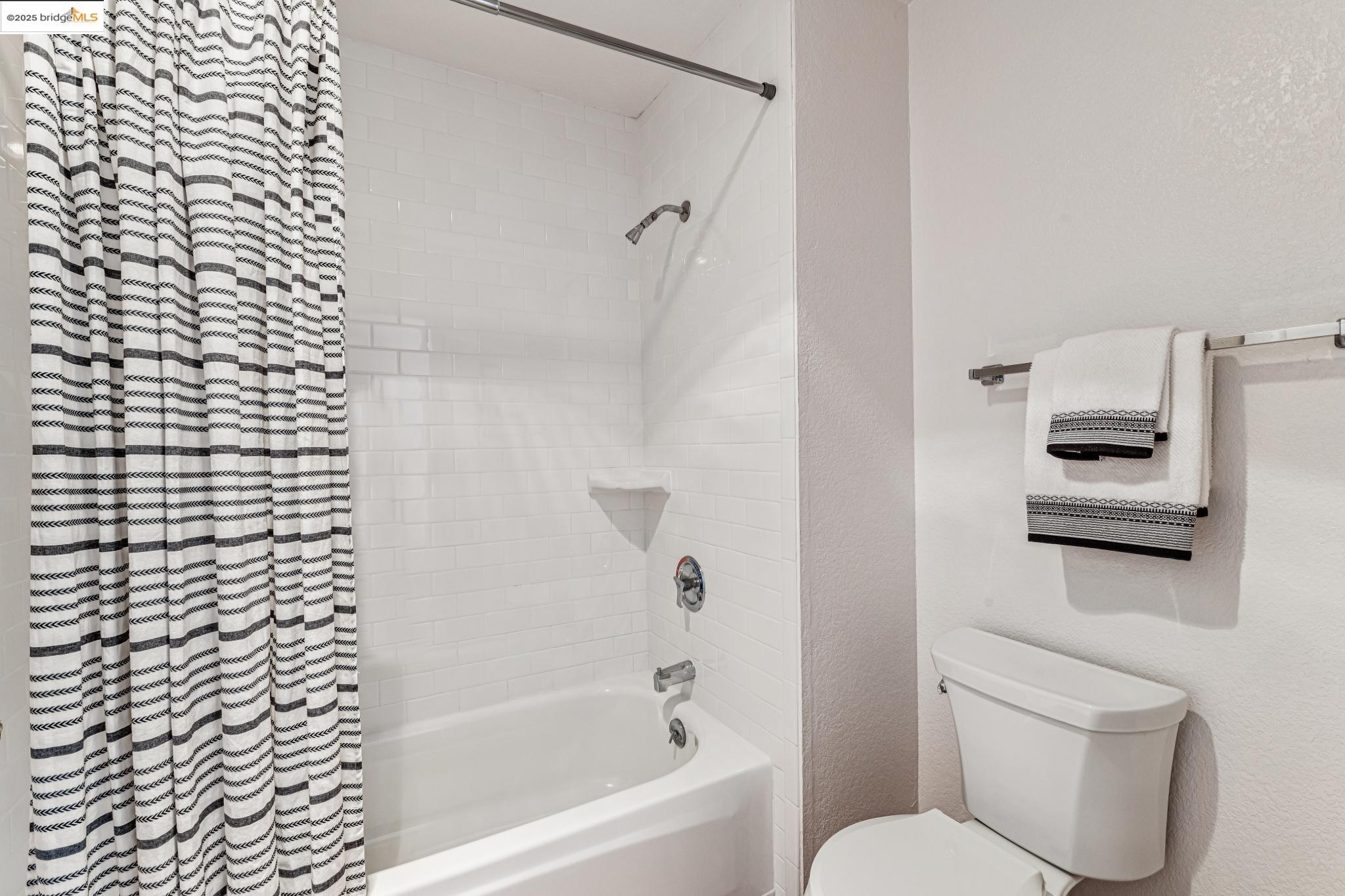 Detail Gallery Image 38 of 49 For 1300 Quarry Ct #115,  Richmond,  CA 94801 - 2 Beds | 2 Baths