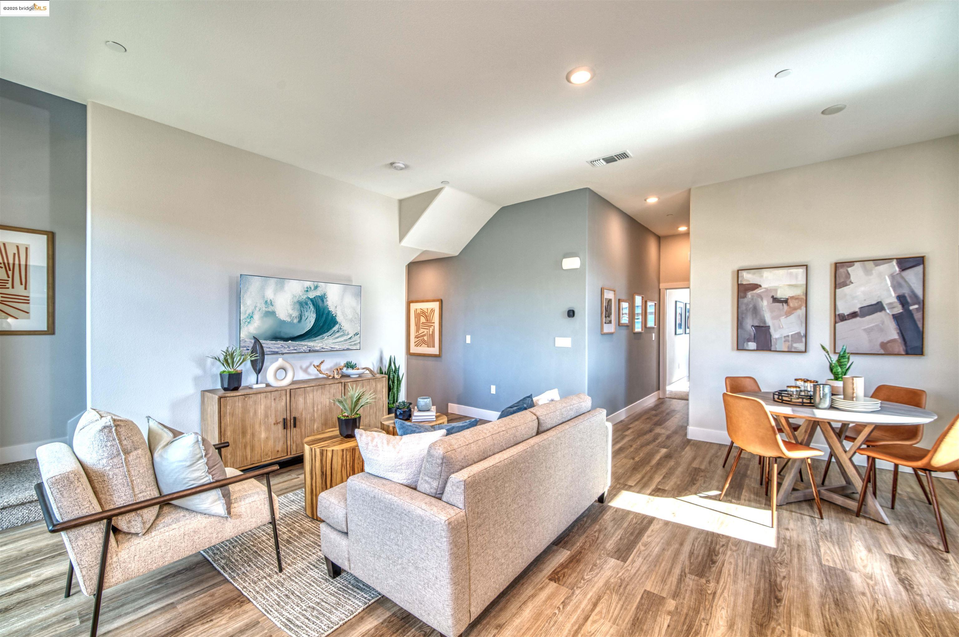 Photo #6: 41105357 Listing 