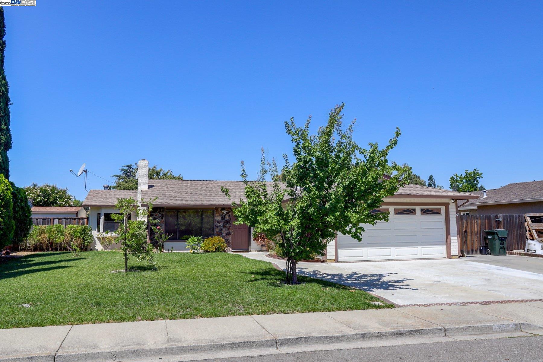 Detail Gallery Image 1 of 1 For 850 Tanager Rd, Livermore,  CA 94551 - 3 Beds | 1/1 Baths