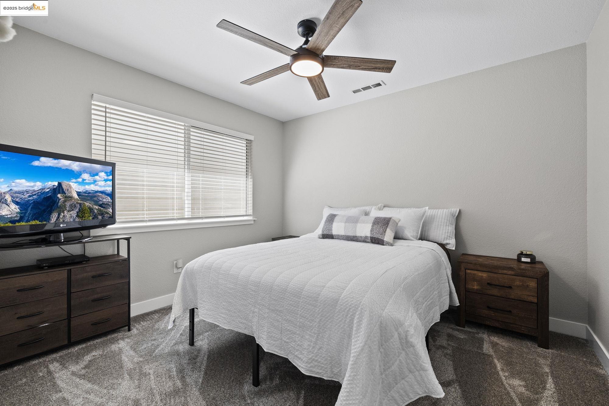 Detail Gallery Image 11 of 26 For 10855 Robinwood Ln, Sonora,  CA 95370 - 3 Beds | 2 Baths