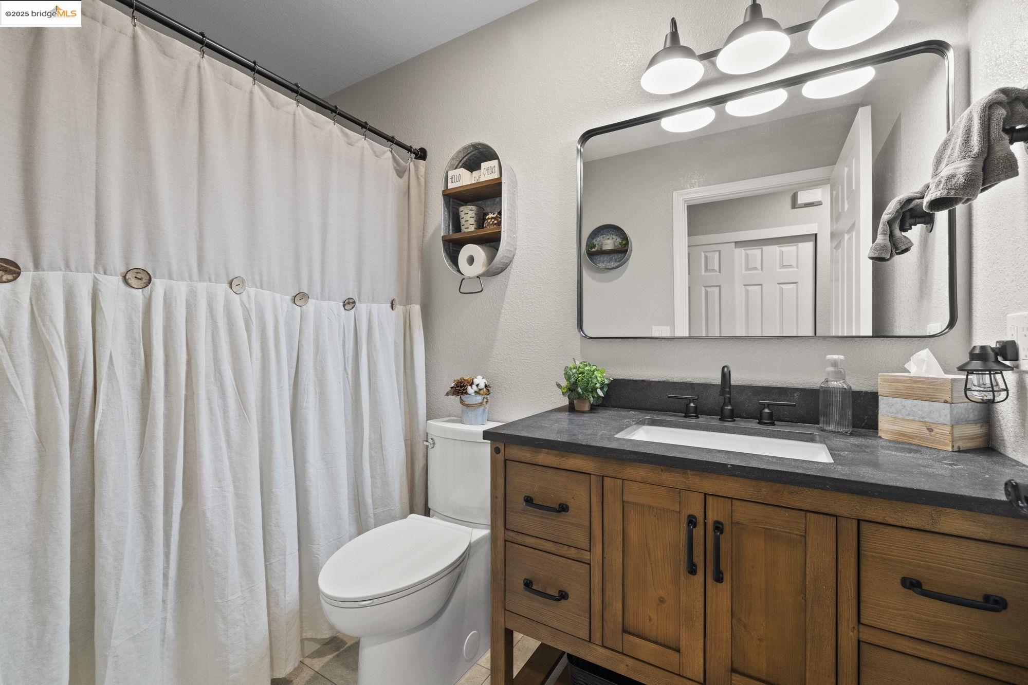 Detail Gallery Image 12 of 26 For 10855 Robinwood Ln, Sonora,  CA 95370 - 3 Beds | 2 Baths