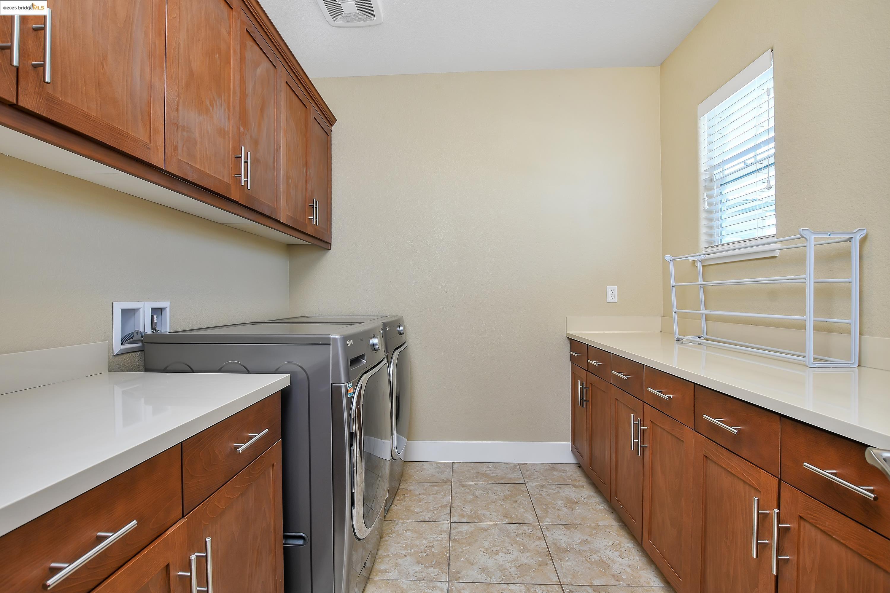 Detail Gallery Image 20 of 33 For 605 Brinwood Way, Oakley,  CA 94561 - 4 Beds | 3 Baths