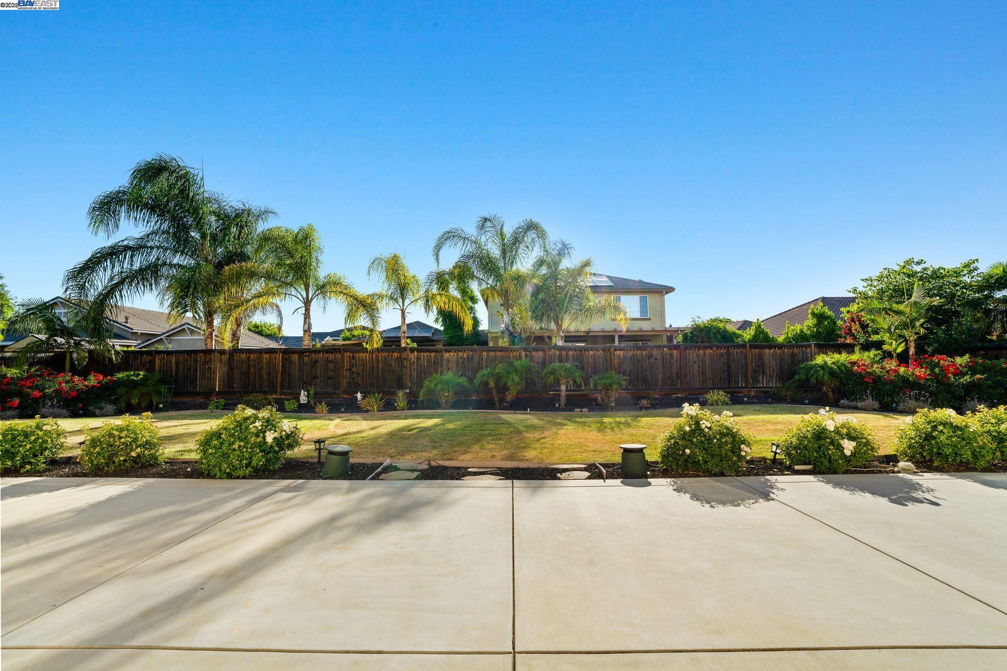Detail Gallery Image 22 of 27 For 2255 Sugarloaf Ct, Brentwood,  CA 94513 - 6 Beds | 4 Baths