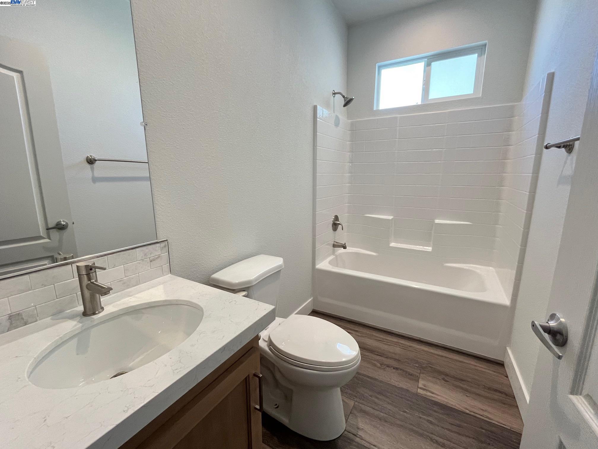 Detail Gallery Image 11 of 24 For 1587 Delemos Ave, Hayward,  CA 94544 - 3 Beds | 2 Baths