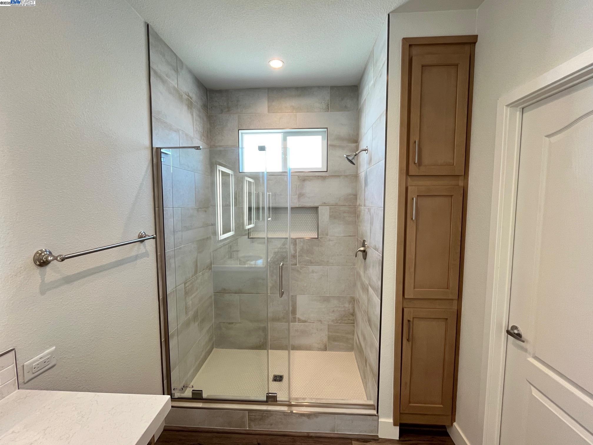 Detail Gallery Image 17 of 24 For 1587 Delemos Ave, Hayward,  CA 94544 - 3 Beds | 2 Baths