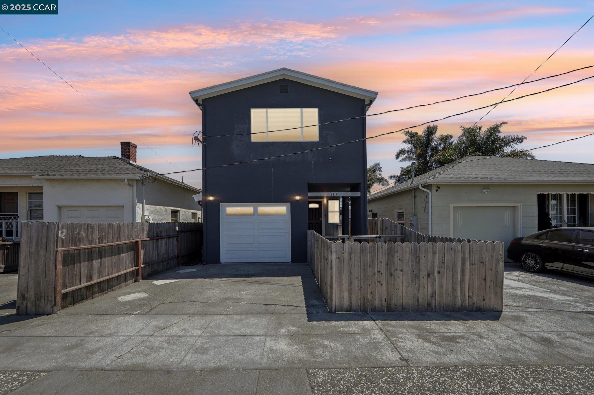 Detail Gallery Image 1 of 41 For 2110 Hellings Avenue, Richmond,  CA 94801 - 3 Beds | 2 Baths