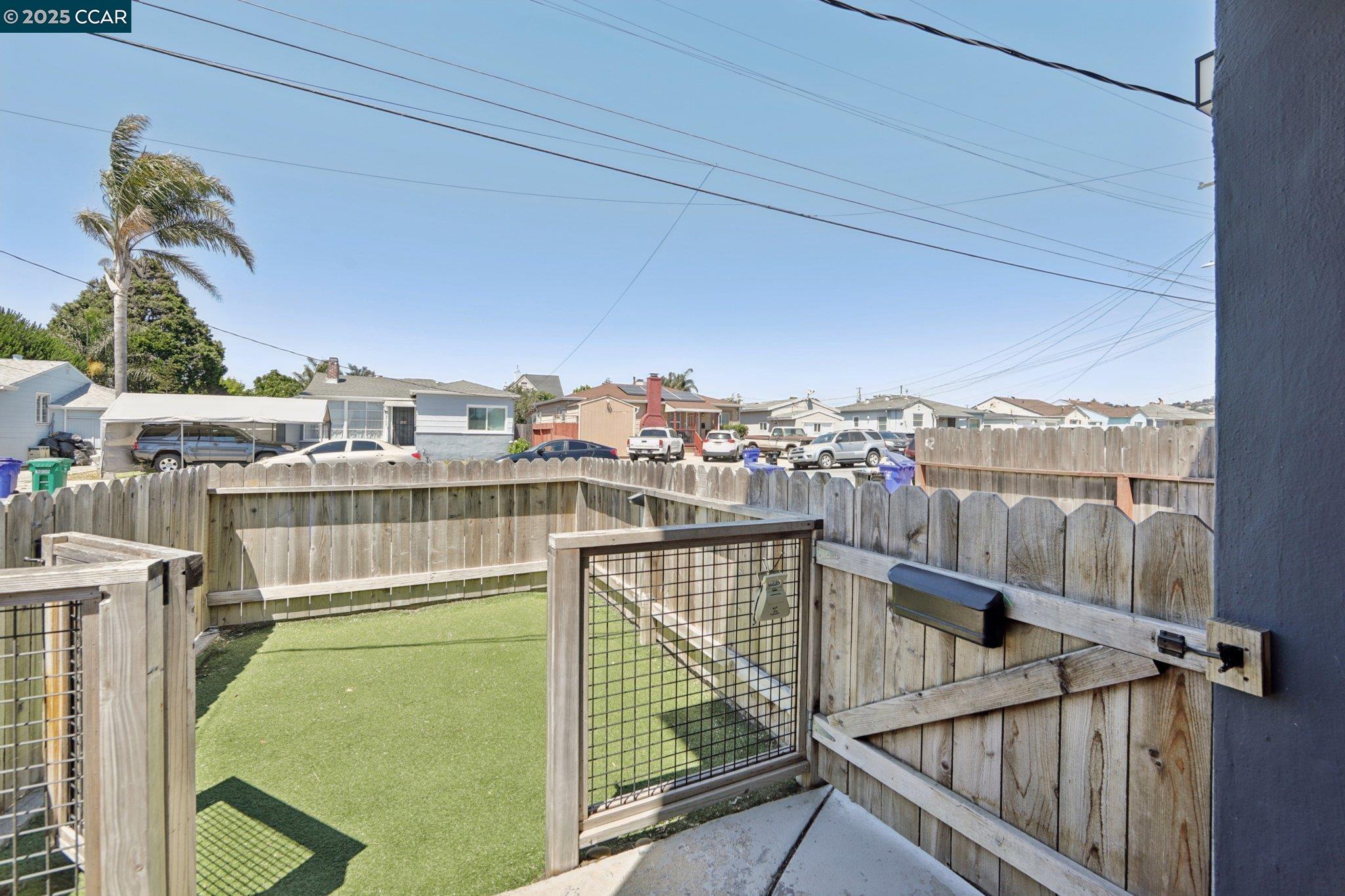 Detail Gallery Image 28 of 41 For 2110 Hellings Avenue, Richmond,  CA 94801 - 3 Beds | 2 Baths