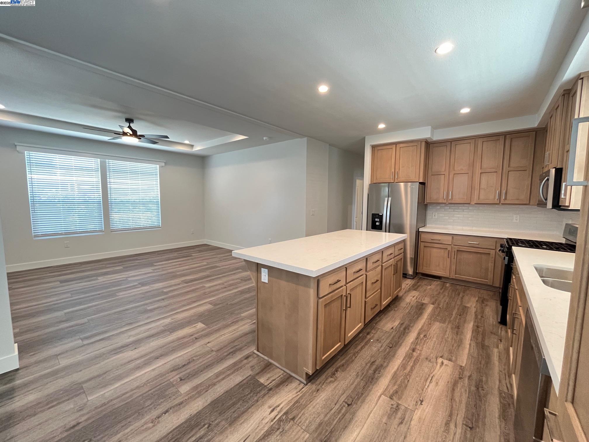 Detail Gallery Image 11 of 26 For 28882 Miranda St., Hayward,  CA 94544 - 3 Beds | 2 Baths