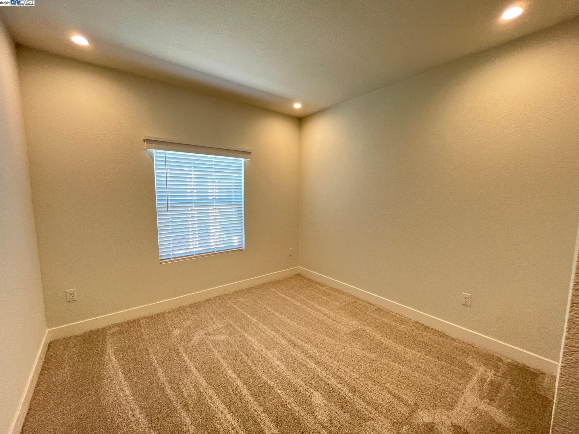 Detail Gallery Image 14 of 26 For 28882 Miranda St., Hayward,  CA 94544 - 3 Beds | 2 Baths